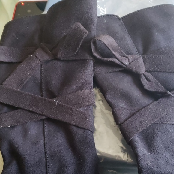 Boots - Picture 2 of 4